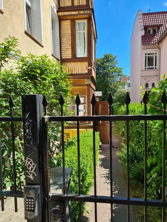 Host Garden