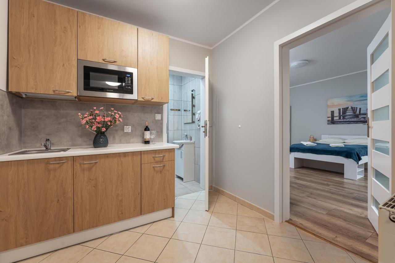 Host Garden Apartment *